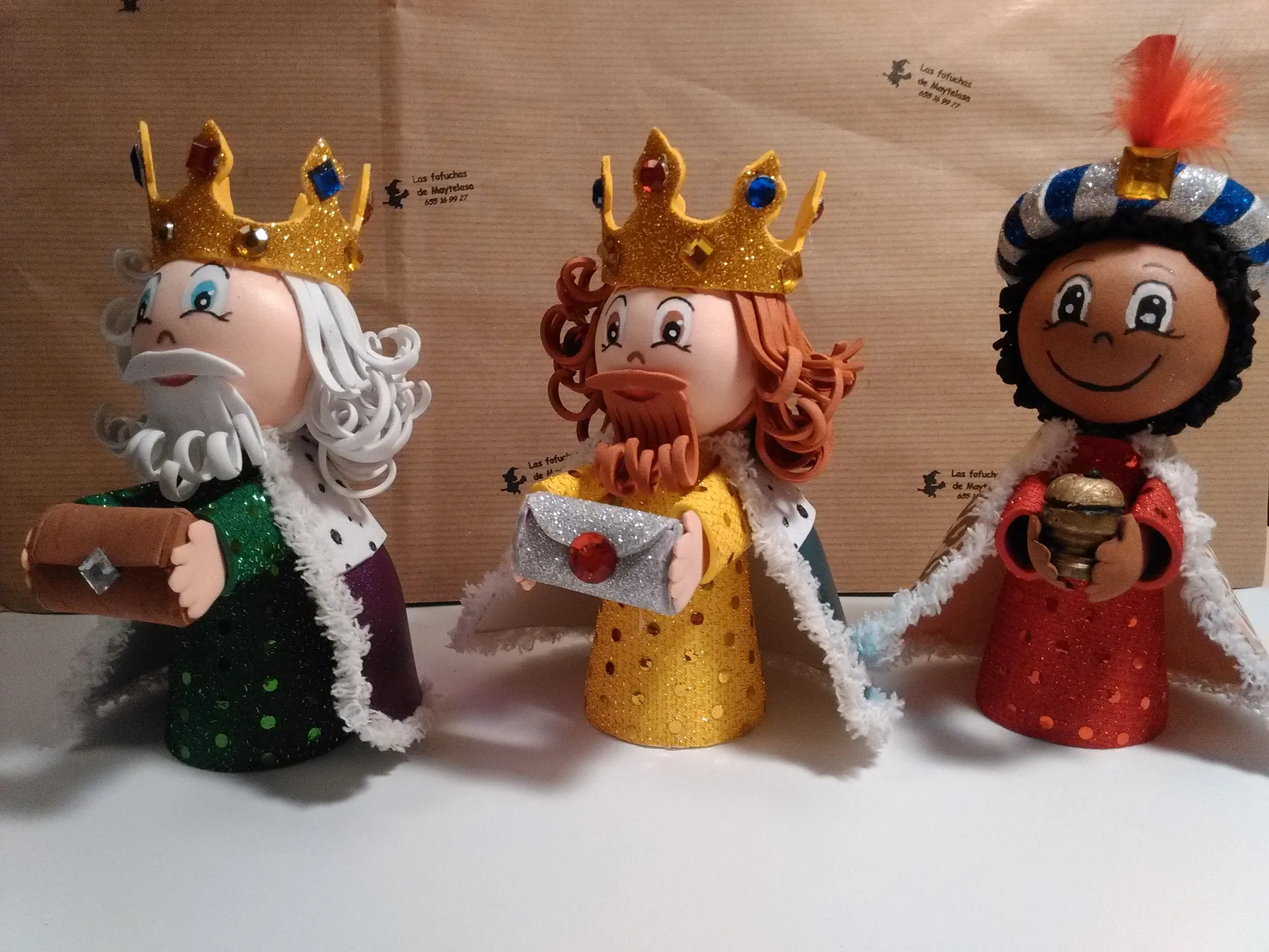 Easy craft with three kings' crowns