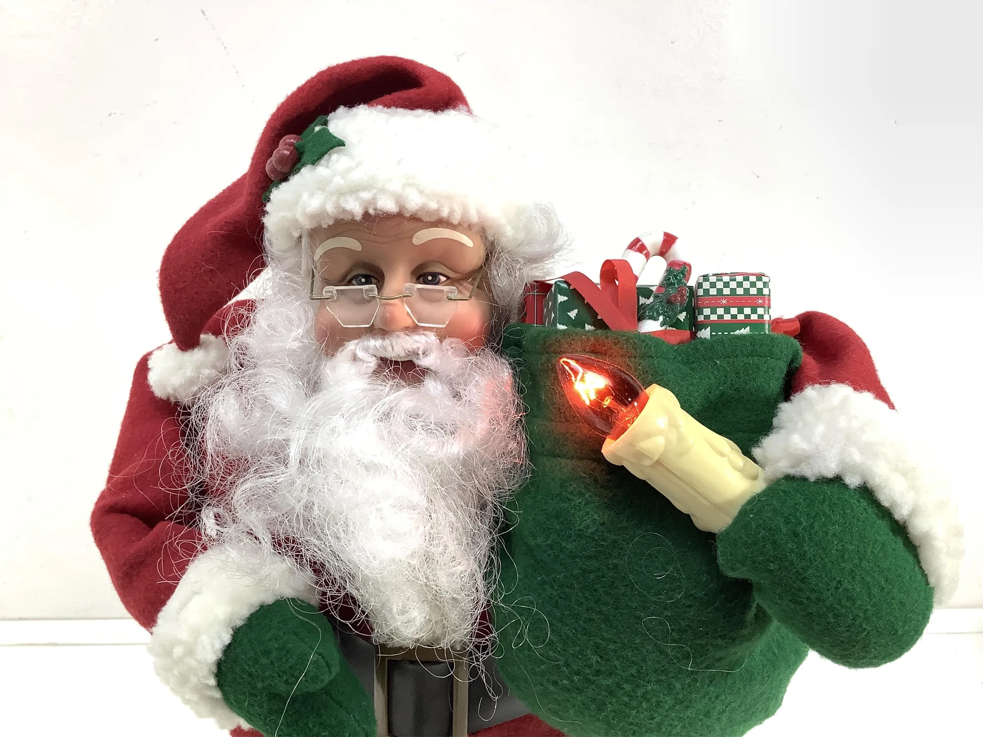 animated christmas decor - Lot 23in Animated Santa, Christmas Decor