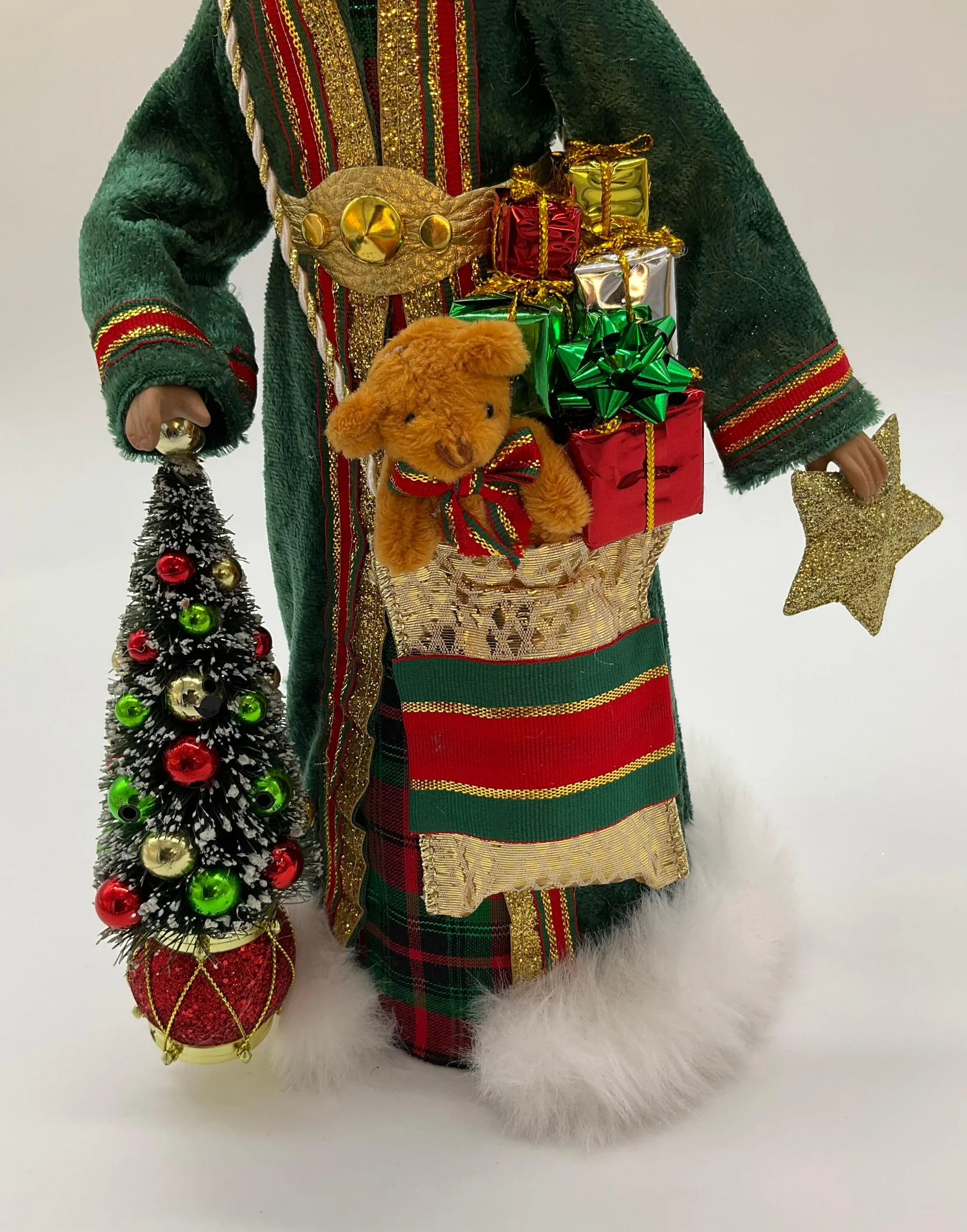 black santa figurine printable page 4